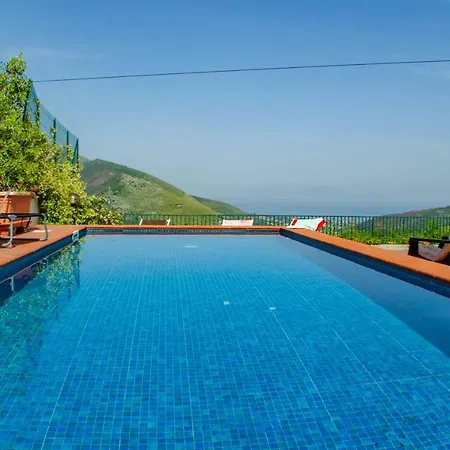 Ada Villa